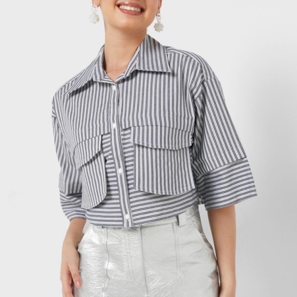 Nocturne Tops - NOCTURNE Striped Crop Shirt
